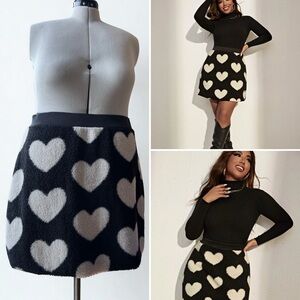 SHEIN Curve Heart Print Teddy Mini Skirt Black White Valentine 4XL
